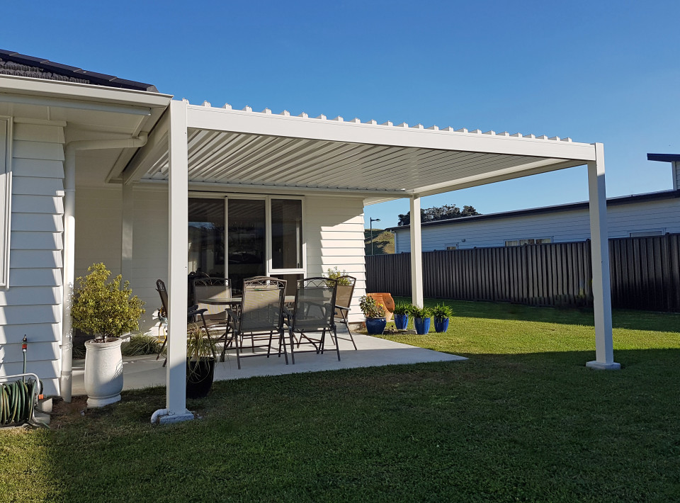 LR PS Freestanding Bask Louvre Roof fitted on North Facing Patio